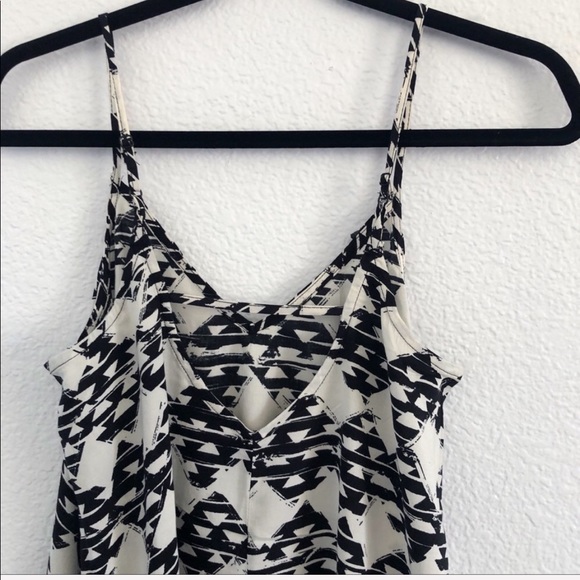 Mossimo | Black & ivory Tribal Geometric print top - Picture 3 of 7